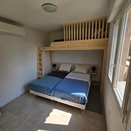 7 Personnes Melody * Santa-Maria-Poggio (Corsica)